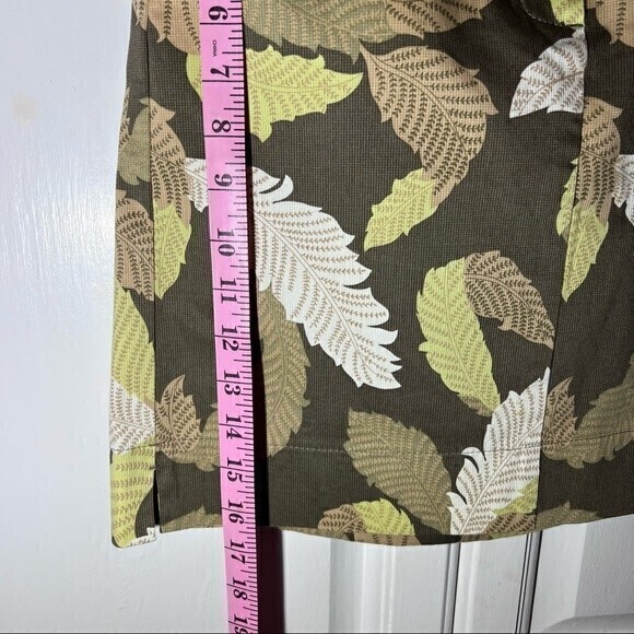 LOFT Women’s Mini Skirt with pockets, Size 2P, Brown Green Leaf Pattern - Picture 5 of 6